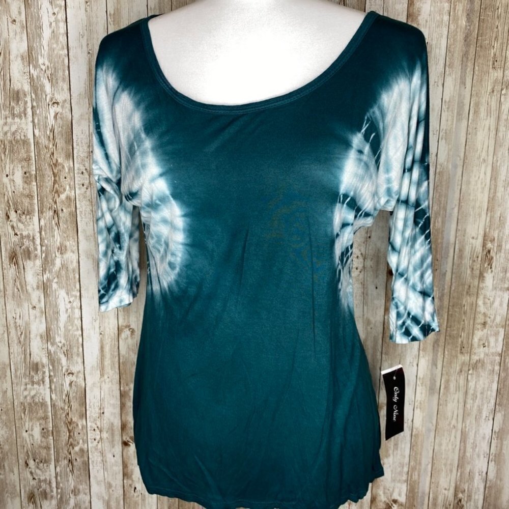 Women’s Only Nine Tunic Top size Small